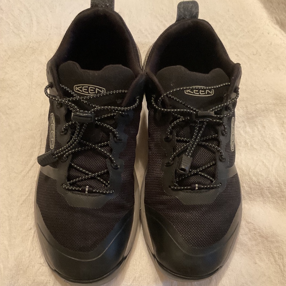 KEEN Men's Black Athletic Shoes - Low-Cut Lace-Up